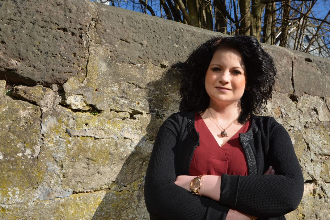 Sophia Hergenröder, Friseur